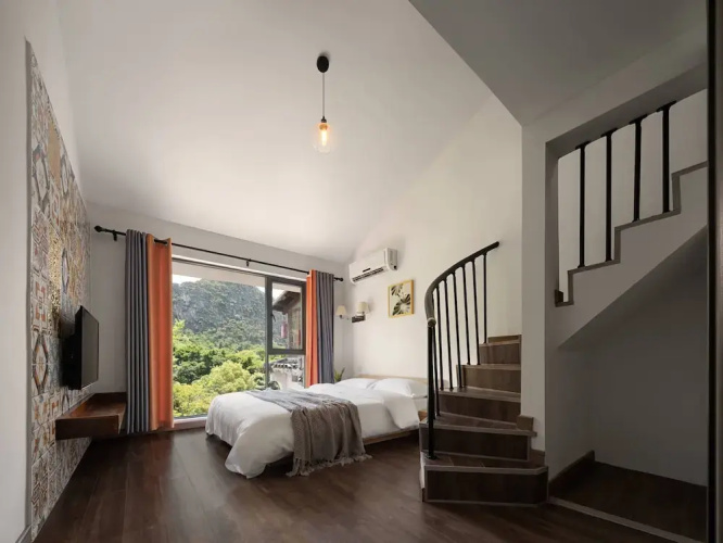 Castle peak yard Inn Guilin