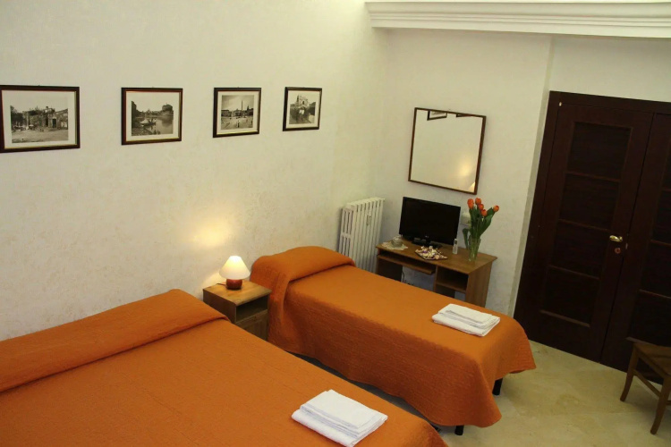 Kosher B&B The Home in Rome