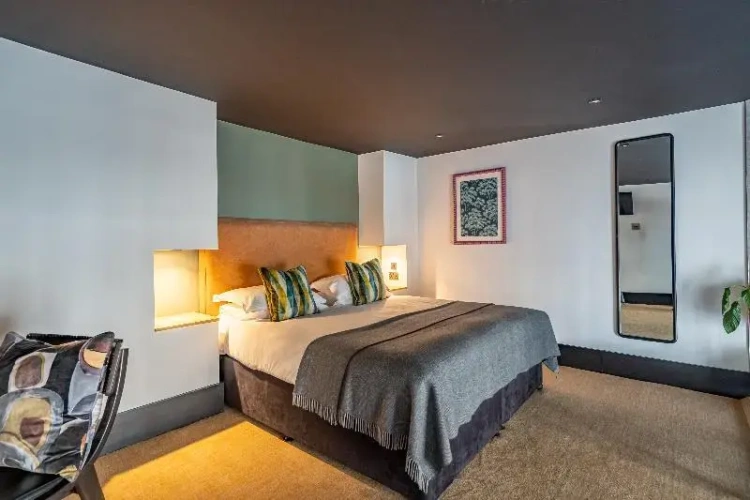 1 Bedroom Luxury Suite