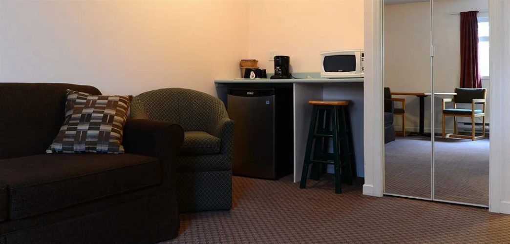 Economy Inn