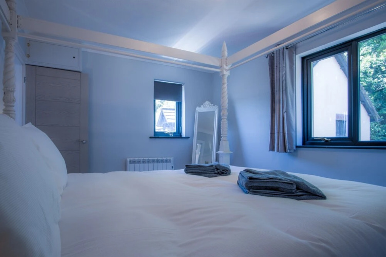 Marina View - 1 Bed Apartment - Neyland