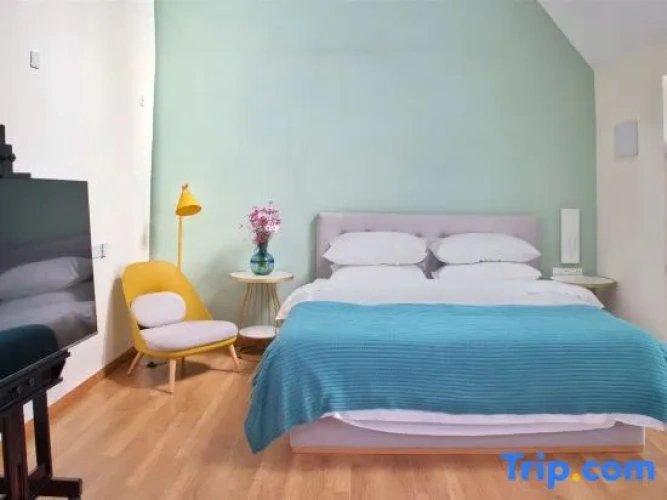 6 Bedrooms Standard room with water view