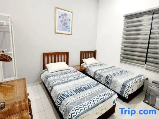 3 Bedrooms Cottage