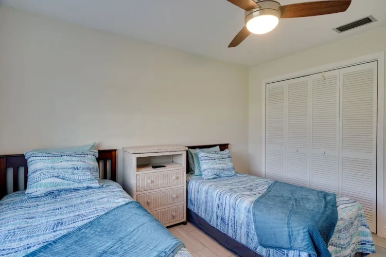 3 Bedrooms Cottage