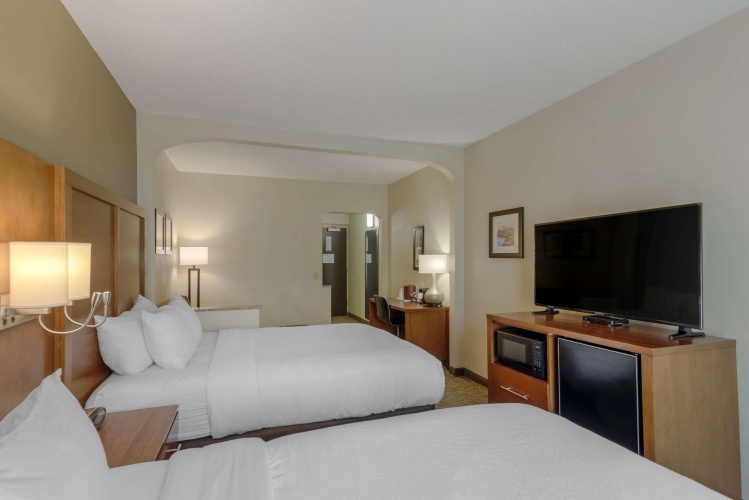 Quadruple Suite