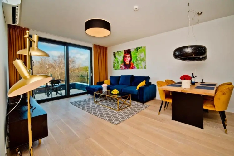 1 Bedroom Apartment with sea view
