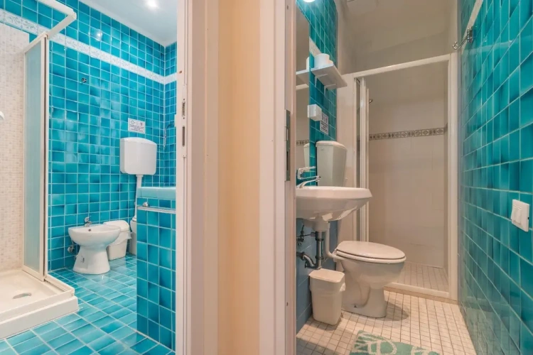Classic Sextuple Apartment