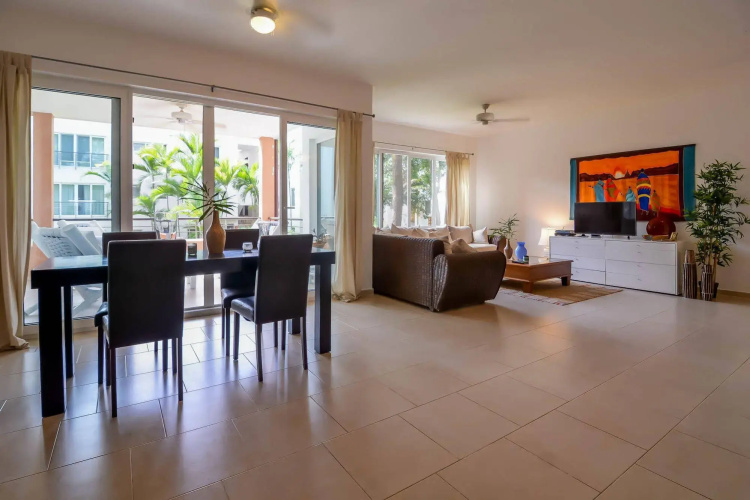 Apartments Infiniti Blu