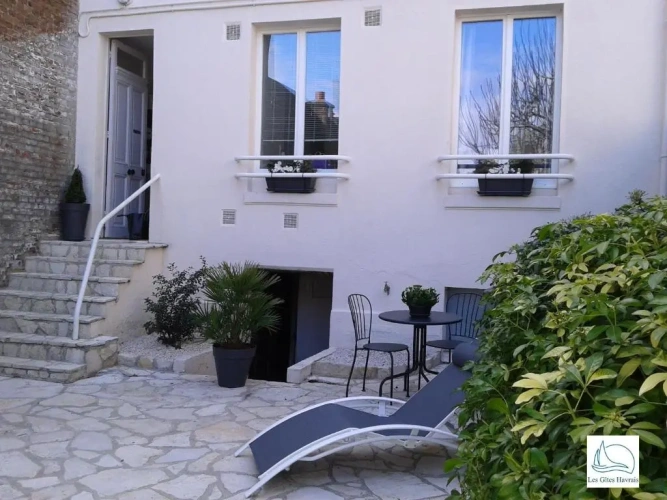 Double Apartment with garden view