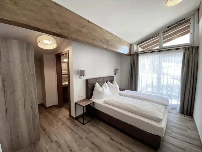 2 Bedrooms Apartment