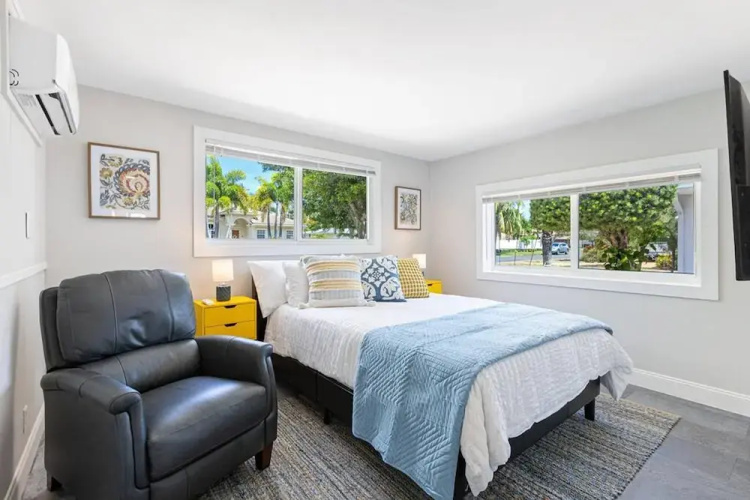 Cozy Home at Lighthouse Point With Pool