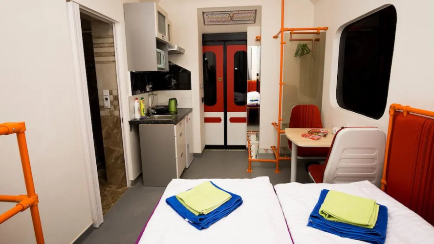 METRO Apartment