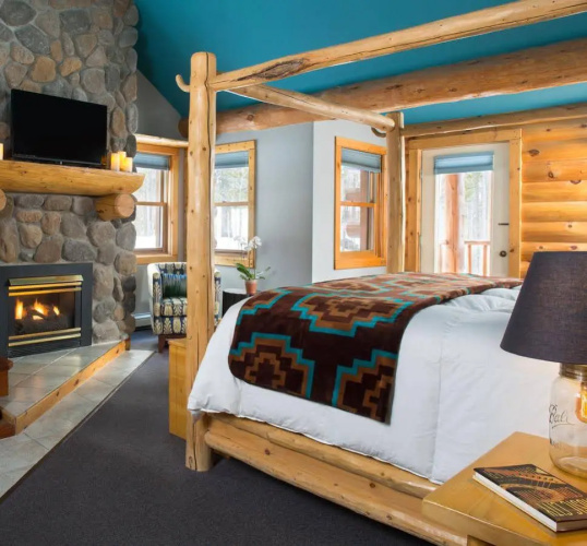 Allaire Timbers Inn