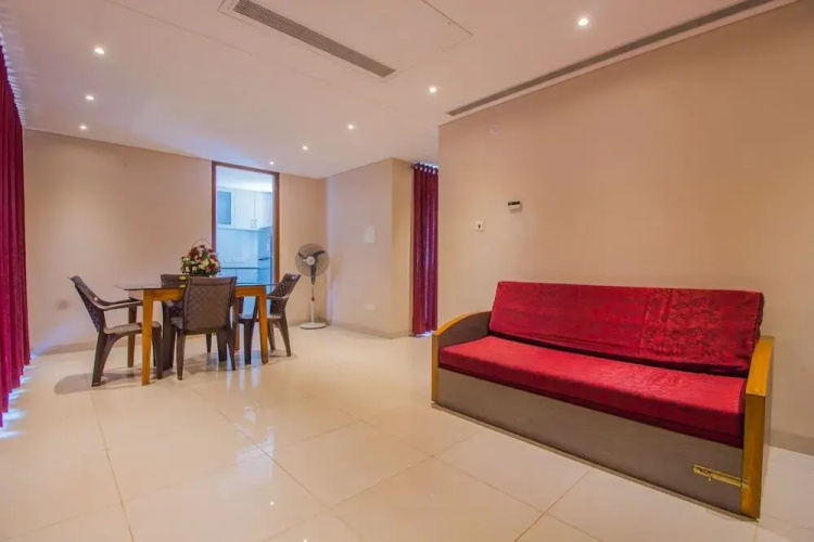 OYO Home 14986 Charming 1 BHK