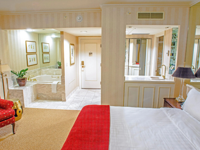 Mayflower Park Hotel