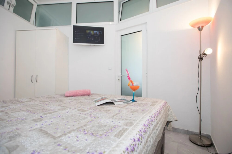 Apartment By the Way