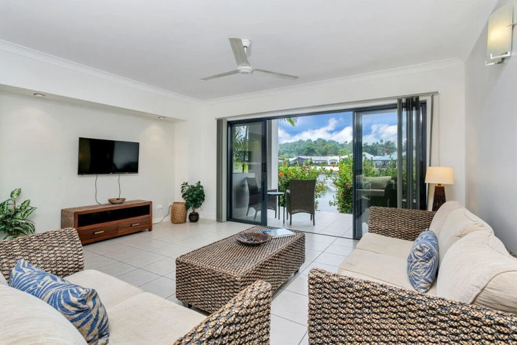 Blue Lagoon Apartment