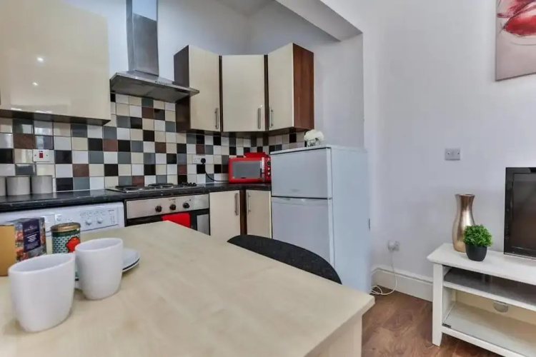 NEW Sleek Studio Apartment - Central Sheffield
