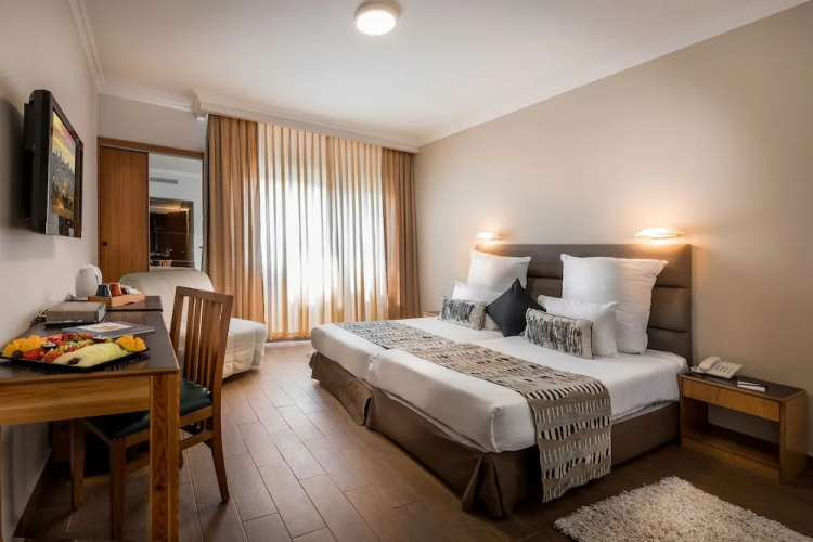 C-Hotel Neve Illan