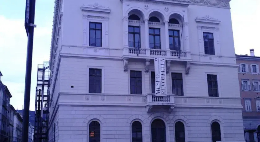 Bb Rooms