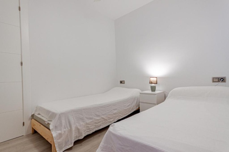 2 Bedrooms Apartment