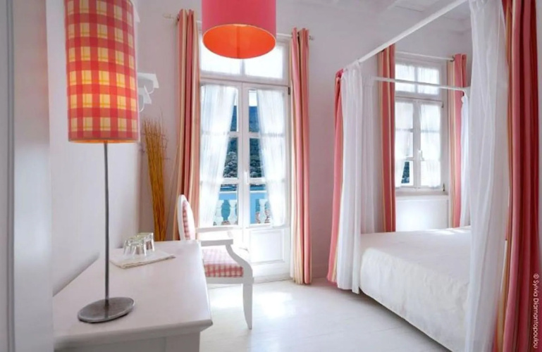 Perantzada Art Hotel