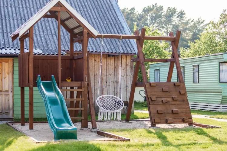 2 Bedrooms Chalet