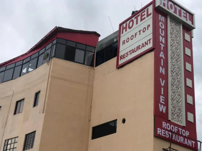 Hotel Mountain View And Rooftop Restaurant