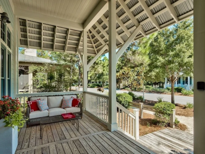 4 Bedrooms Cottage