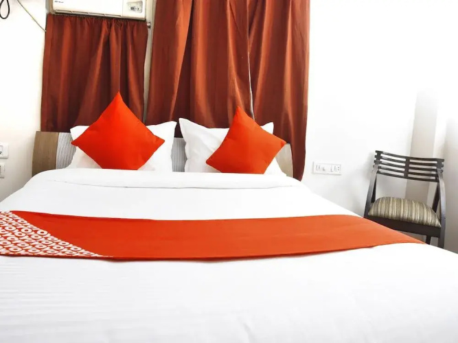 OYO 12682 Hotel Relax