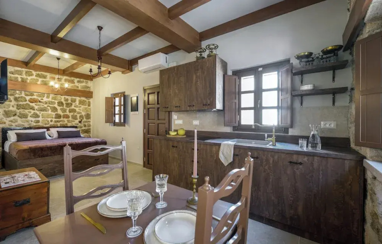 Spanish Knights Inn