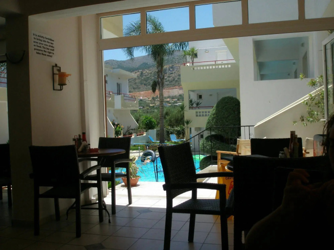 Emerald Hotel
