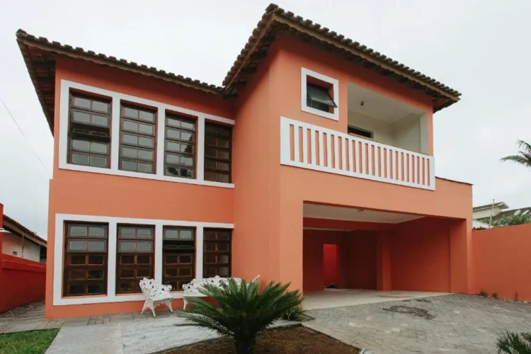 5 Bedrooms Cottage