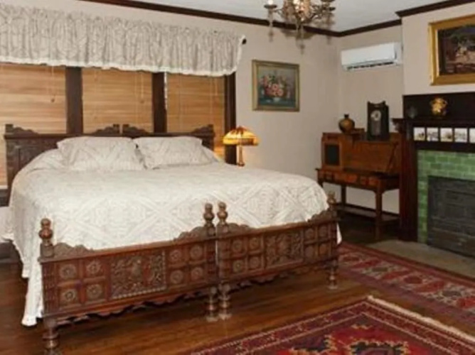 Philip W Smith B & B