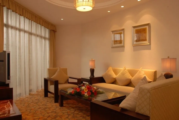 Deluxe Suite
