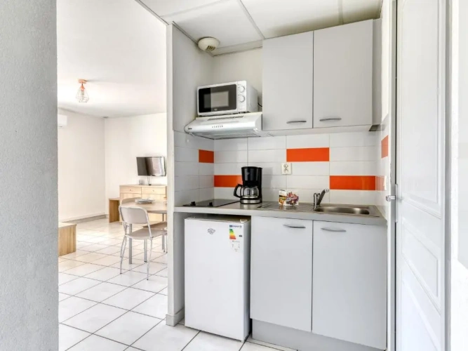 1 Bedroom Apartment with pool view