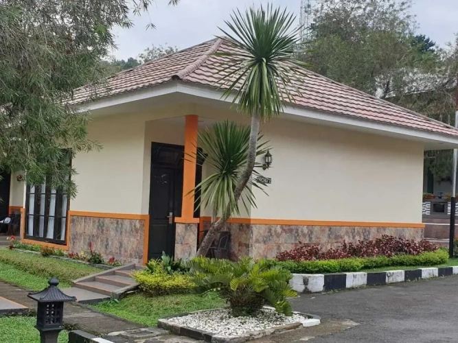 2 Bedrooms Bungalow
