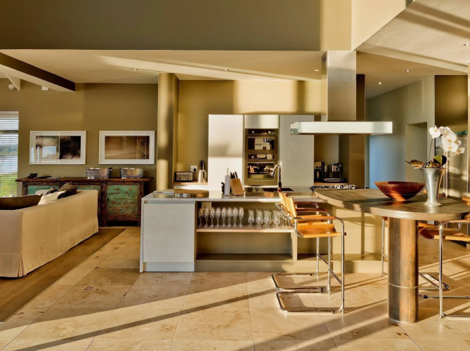 Plett Lagoon Villa