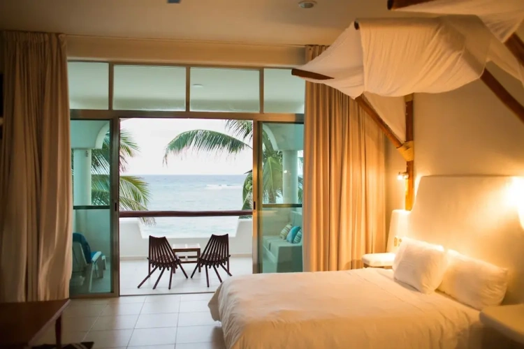 Quadruple Suite with balcony and with sea view