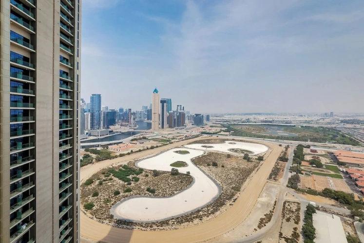 2 Bedrooms Premium Apartment with balcony and with city view