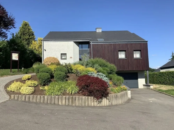 5 Bedrooms Classic Cottage