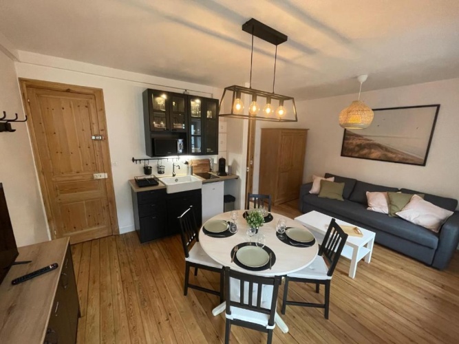 1 Bedroom Apartment