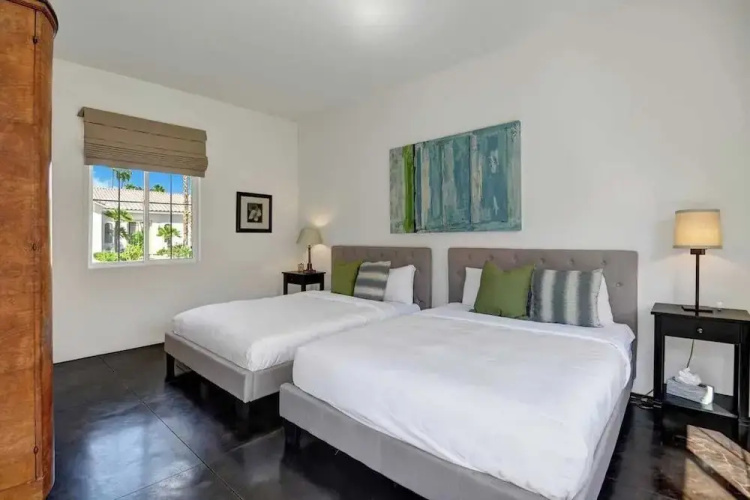 Legends by Avantstay Stunning Golf Villa Featuring Spa, Pool & Fire-pit