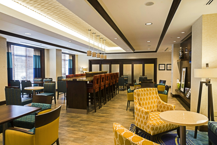 Hampton Inn by Hilton Ottawa Airport, ON, CN photo 14