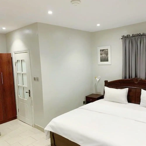 Premier room