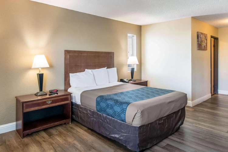 Sutter Inn