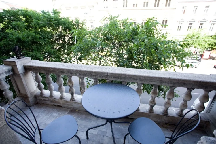 2 Bedrooms Deluxe Apartment with city view