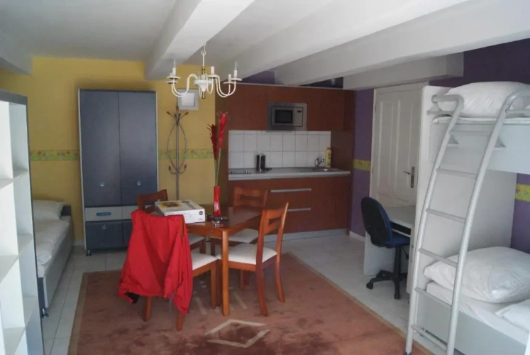 Classic Quadruple room