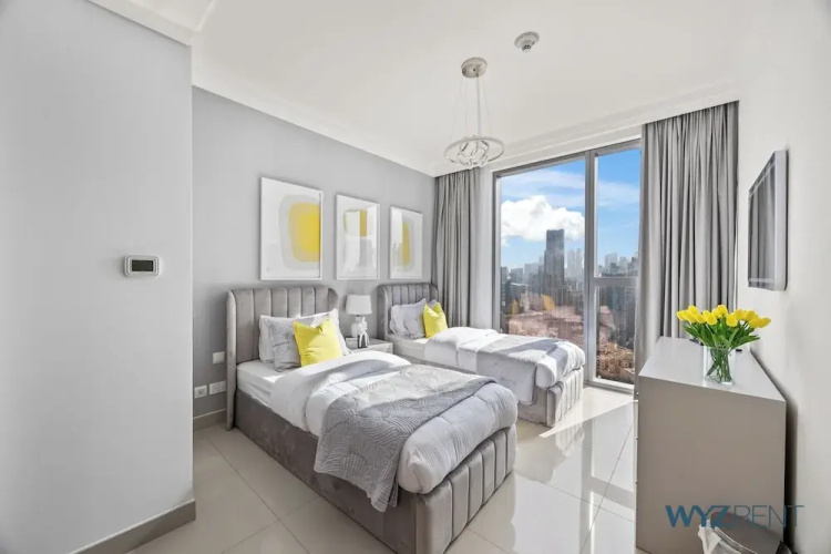 Prestigious 3.5 BR in Boulevard