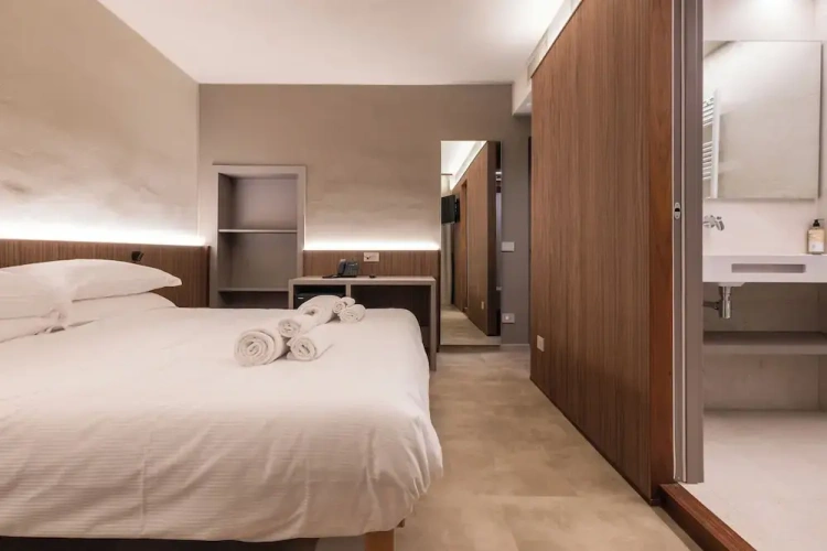 Classic Triple room